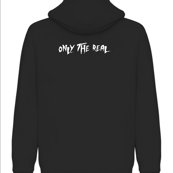 Clothes - Picture 4 of 8